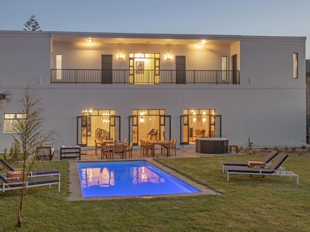 Glow Boutique Suites & Guesthouse Hermanus Exterior photo